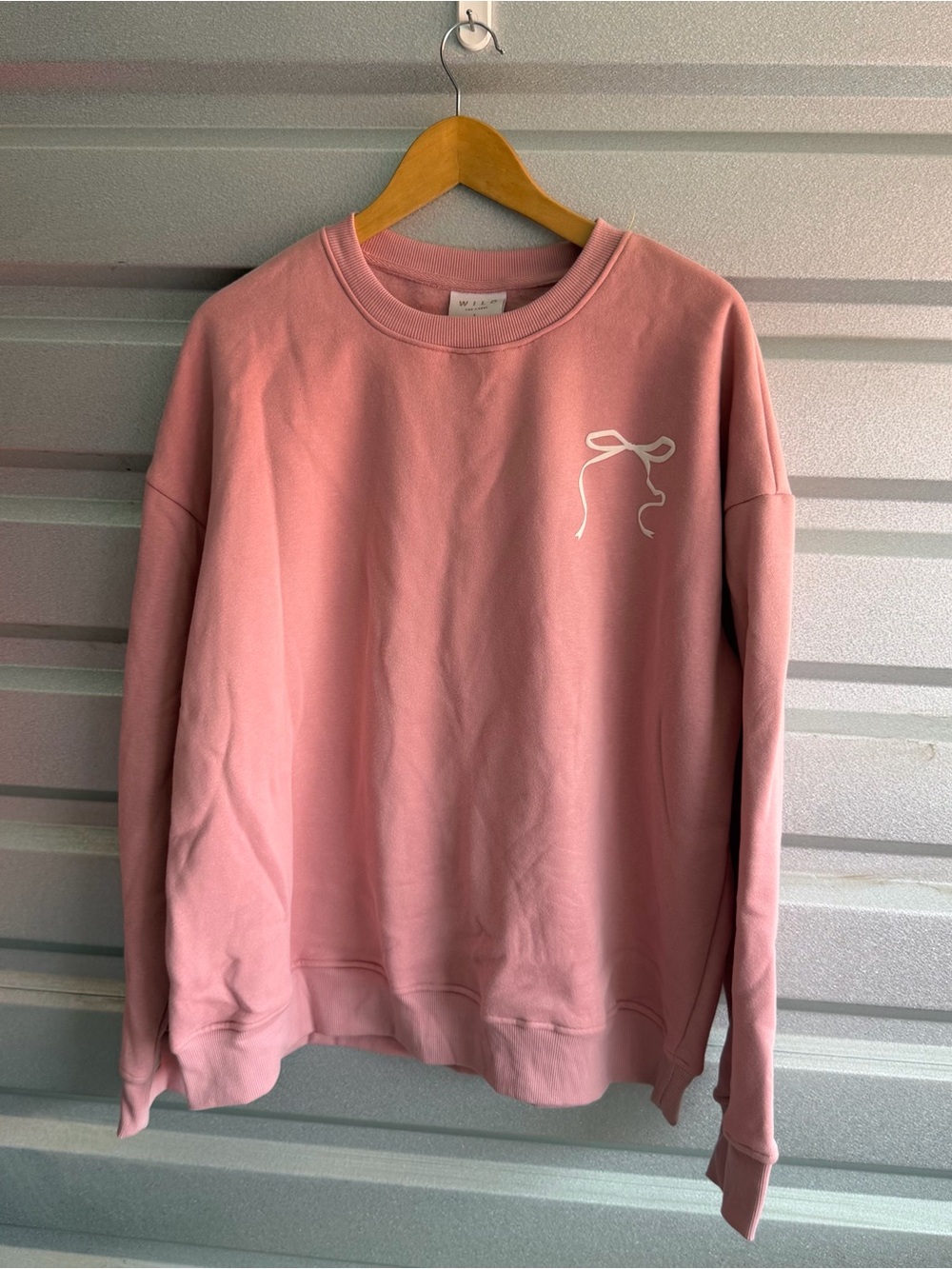 Wilo pilates bow sweatshirt